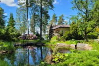 Pinecrest Villa - Castle Style Living on Seaside Hotel dekat Folkparken i Kokon