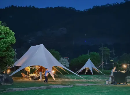 RongYue Hotel Отели рядом с достопримечательностью «Gaoqian Ancient Residence»