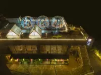 City Bieyuan Hotel (Chengdu Kuanzhai Alley Shuhan Road East Subway Station Branch) Hotels near Baiguolin Station