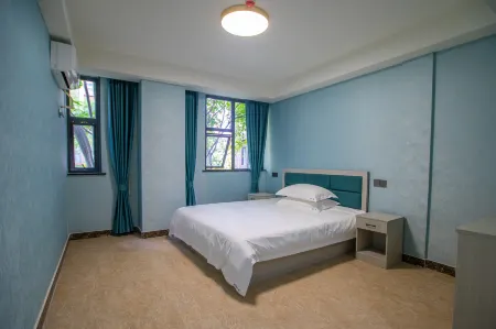 Suining Lanyuan Hotel Отели рядом с достопримечательностью «Holy Lotus Island»