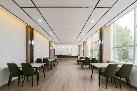 Homeinn Ease Hotel (Qufu Chunqiu East Road Sankong Store） Отели рядом со станцией Qufu East Railway Station