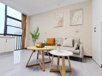 青睞友加民宿（襄陽沃爾瑪民發廣場泛悅mall店）