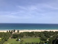 Sharing tide and beautiful sea view