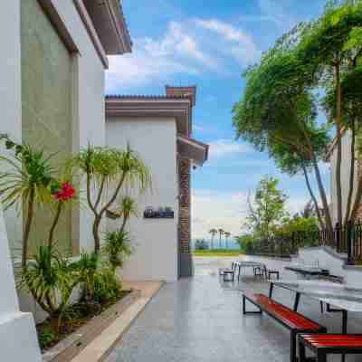 Haiju·Net Red Sea View Pool Villa (Shuangyuewan Branch) Hotel Exterior