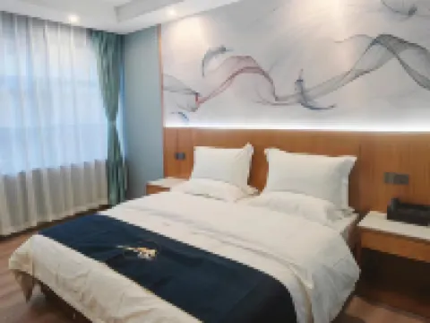 Grand Hotel Prague San Meduo Hotels in Purang