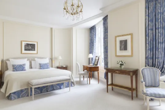 ルブリストルパリ 最新特別料金で宿泊予約-パリ | Trip.com