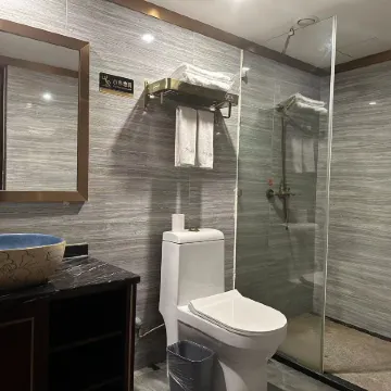 Huaxiang hotel (chongqing shapingba station) Отели рядом с достопримечательностью «Площадь Санься»