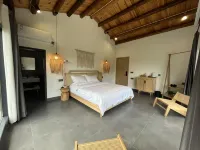 Yanling Yuanshan Jingjuju Hotels in Yanling