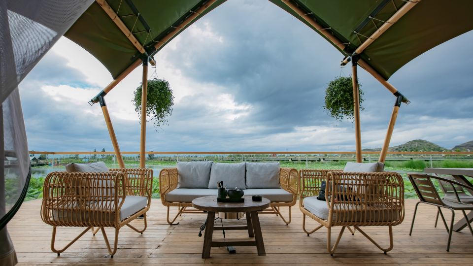 Water Tent Hotel