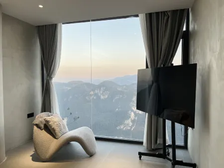 Badong Xiaoluotuo Homestay Отели рядом с достопримечательностью «Ba People River»