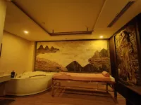 Muong Thanh Grand Dien Bien Phu Hotel فنادق في ديان بيان فو