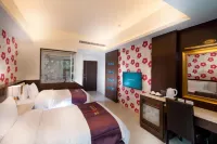 Cherry Feast Resort - 3-Star