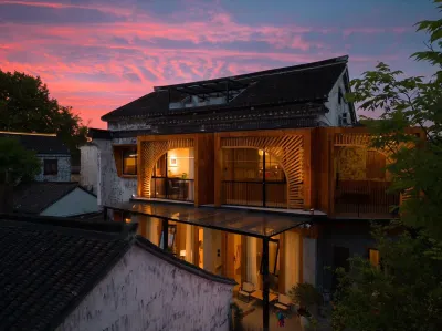 NATURE RETREAT· ARTINN Hotels near Bailuzhou Park