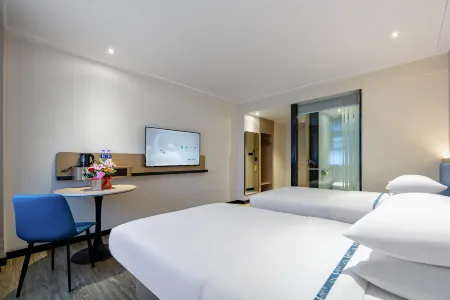 City Comfort Inn (Jiujiang Lushan Xihai Branch) Отели рядом с достопримечательностью «Zhelin Lake Peach Blossom Creek Rafting Scenic Area»