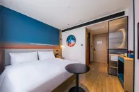 Ni Hao Hotel (Qingzhou Ancient City Fangongting Park) Hotels in Qingzhou