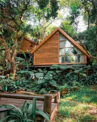 Fangnuozhai Rain Forest Ecological Manor Hotels in Wuzhishan