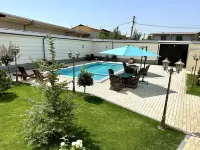 Garnet hotel - Private Pool