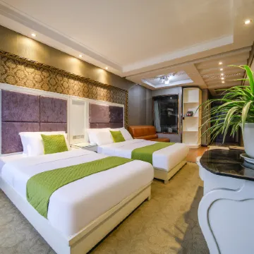 Longfeng Hotel