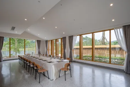 Fangtang Qingshantai Homestay Отели рядом с достопримечательностью «Bailu Limestone Cave Wonder Peak»