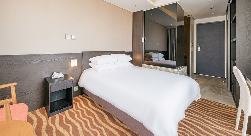 3. 글로스터 호텔 ..