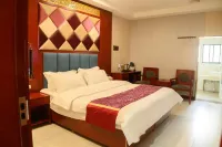 Pinxin Business Hotel (Gushi Experimental Middle School Chenyuanguang Plaza) - Bãi đậu xe