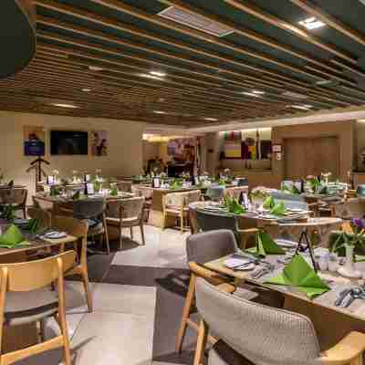 Mercure Nairobi Upper Hill Dining/Meeting Rooms