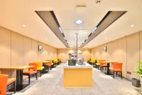 Karen Business Hotel (Changchun Longjia Airport High-speed Railway Station)
