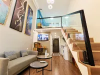 Daxiong's Loft Seaview Hotel