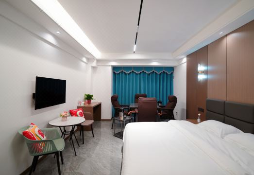 현지 음식 이미지