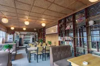 Dunhuang Youmeng Inn (Mingsha Mountain Crescent Spring Scenic Area East Gate Branch) - Inns