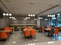 โรงแรมสตาร์ สกาย - พร้อมอาหารเช้า