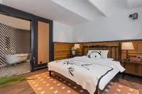 Yizhai · Medieval Homestay