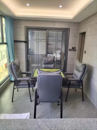 Yaxinyuan Hot Spring Hotel Отели рядом с достопримечательностью «Huafeng Hot Spring»