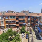 Luojiang Yijia Business Hotel