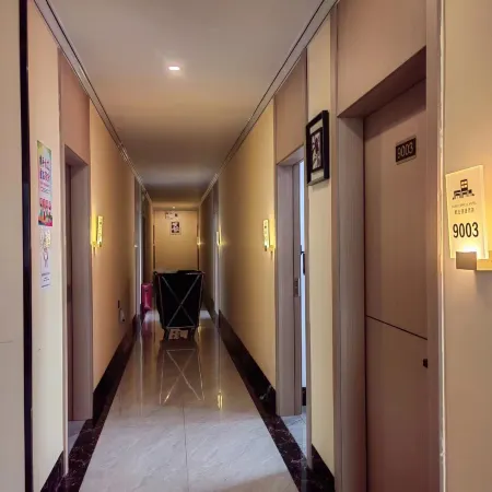 Convenient Hotel Du'an Dubei