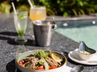 Mint Hotel 84 on Katherine Отели рядом с достопримечательностью «Мелроуз»