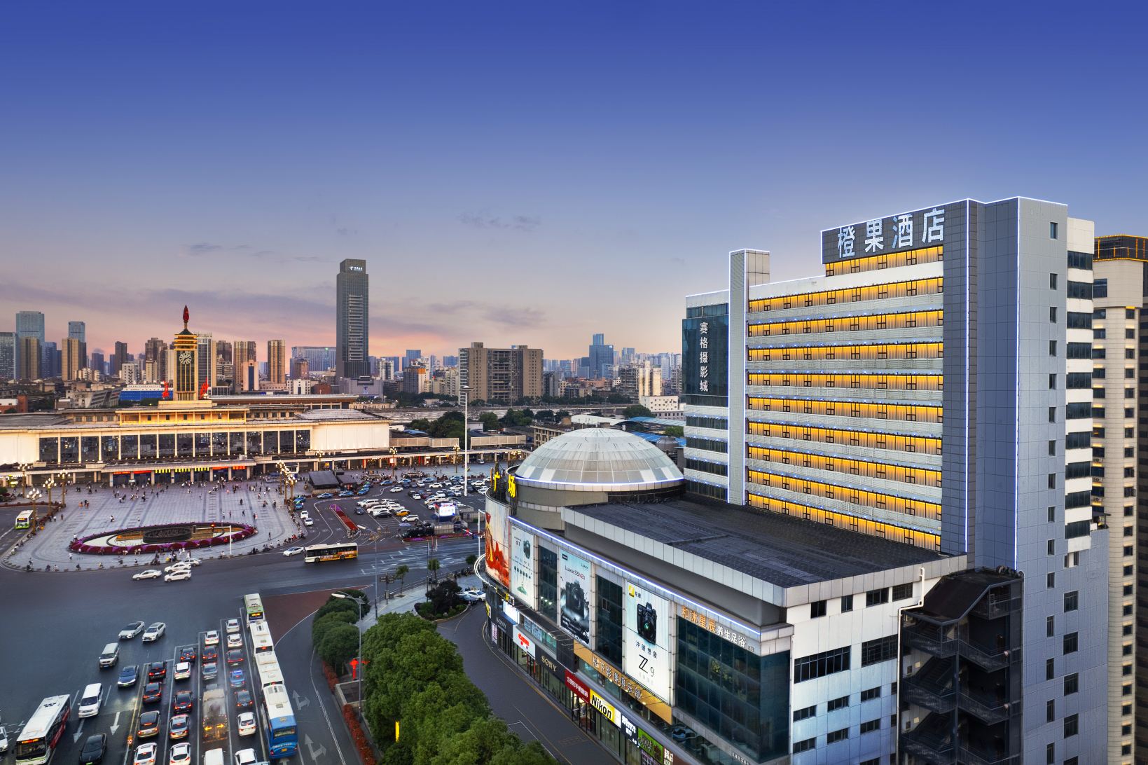 Orange Fruit Hotel (Subway Entrance of Changsha Wuyi Square Railway Station) Hotels in Changsha
