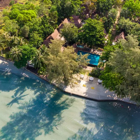 Barali Beach Resort Koh Chang Отели рядом с достопримечательностью «Namtok Khiri Phet»