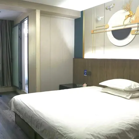 Qinglu Hotel