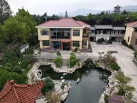 Jinan Huiyan Mountain Residential Residence Hotels near Golden Beach