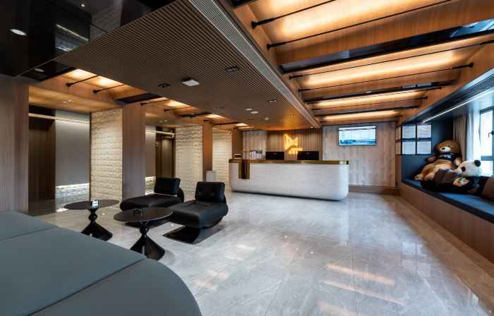 楽山•曼浮•Cinema•ZenCharmChoiceHotel（楽山高速鉄道駅世豪広場）