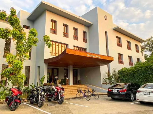 Riverhouse Resort Hoteles en Mae Sariang