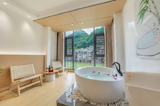 Dawn dawn residential quarters far away town โรงแรมในเจิ้นหยวน