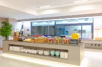Cloudland Season S Hotel (Beihai Silver Beach Branch) - فطور