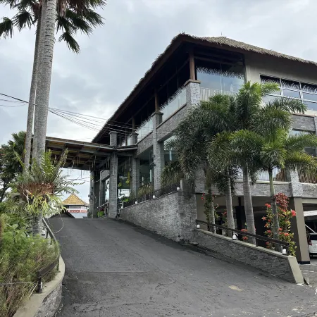 Hotel Pesona Bamboe
