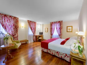 Azz Peñafiel Las Claras Hotel & Spa