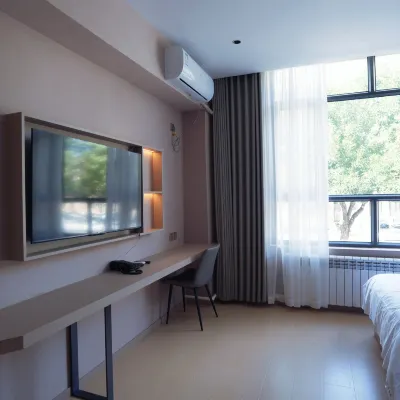Xibuchun Hotel Hotels near Tacheng Red Mansion Museum