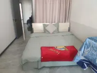 worm - Kolam Renang