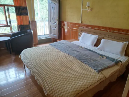 Lotus Lake Mountain House Elegant Residence Отели рядом с достопримечательностью «Lotus Sea»