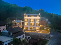 婺源篁嶺·塵外落凡塵民宿 鄰近婺源篁嶺景區-3號觀景台的酒店